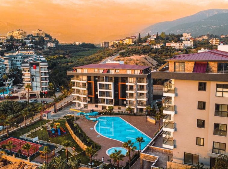 Apartment in Kestel with sea view