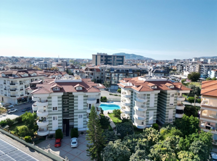 Spacious duplex in Oba