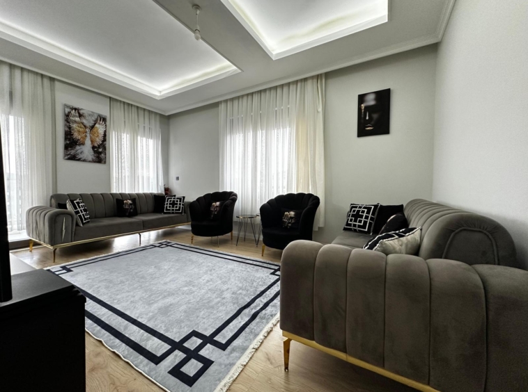 4+1 duplex apartment in Oba