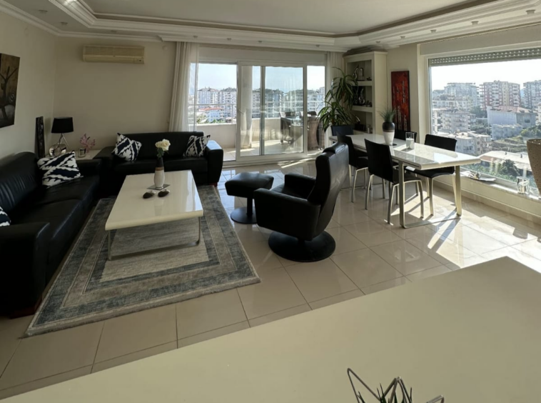 Sea view apartment in Cikcilli