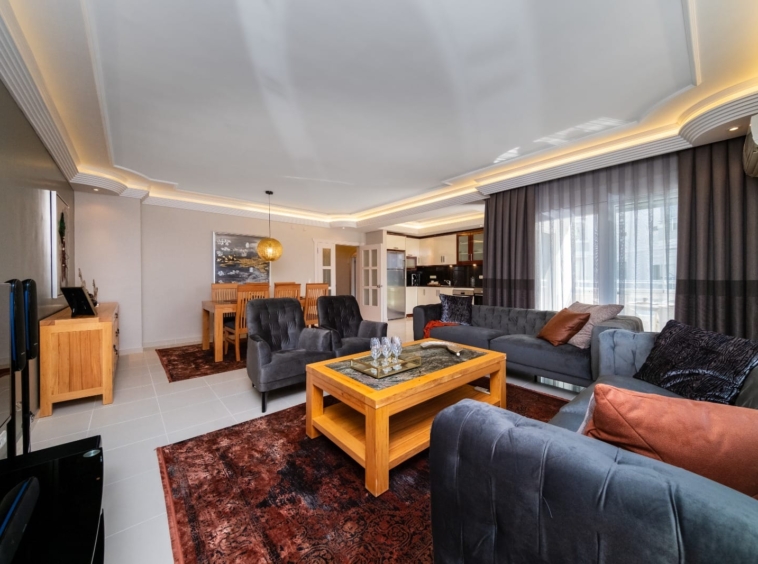 3 bedroom apartment for sale in Oba