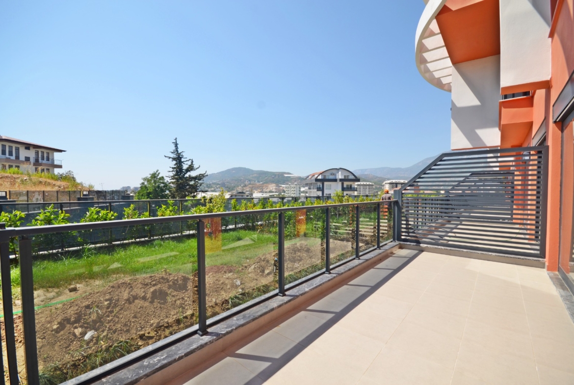 Demirtas garden duplex apartment