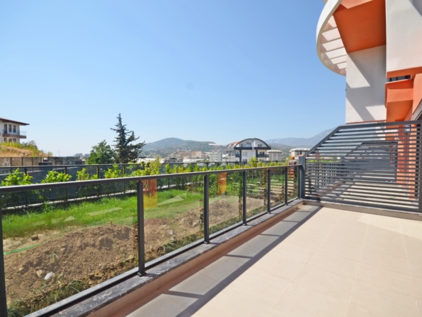 Demirtas garden duplex apartment