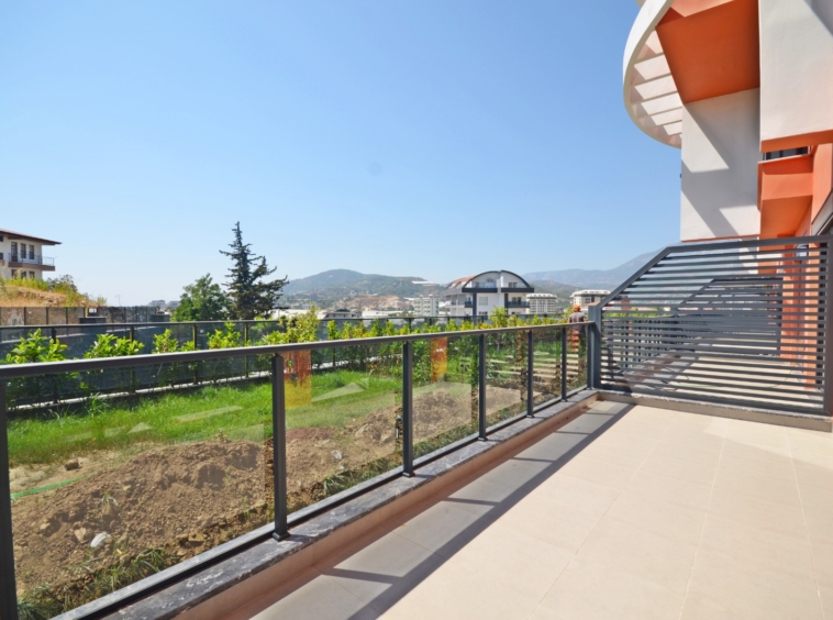 Demirtas garden duplex apartment