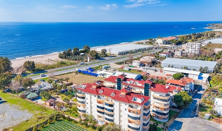 Beachfront apartment in Demirtaş