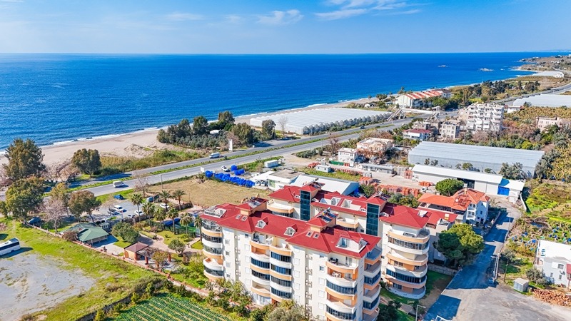 Beachfront apartment in Demirtaş