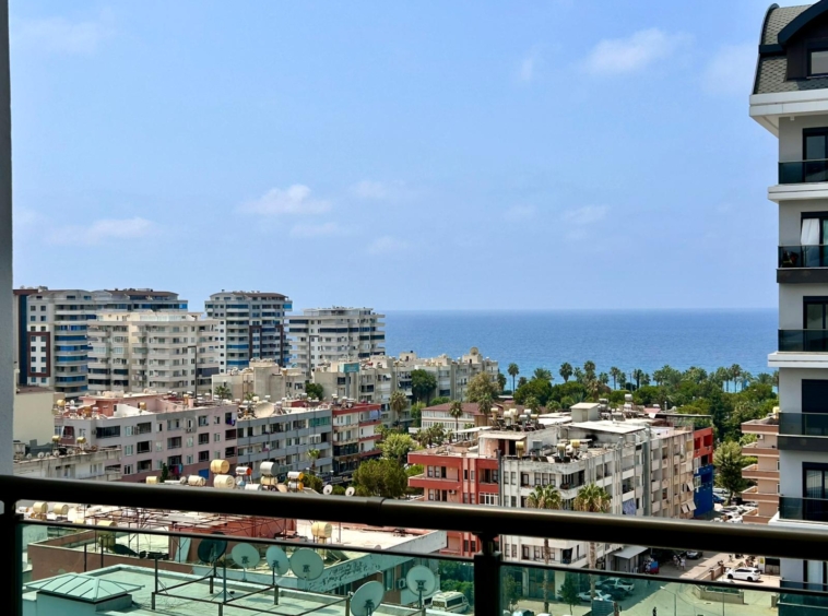 Sea view apartment in Mahmutlar