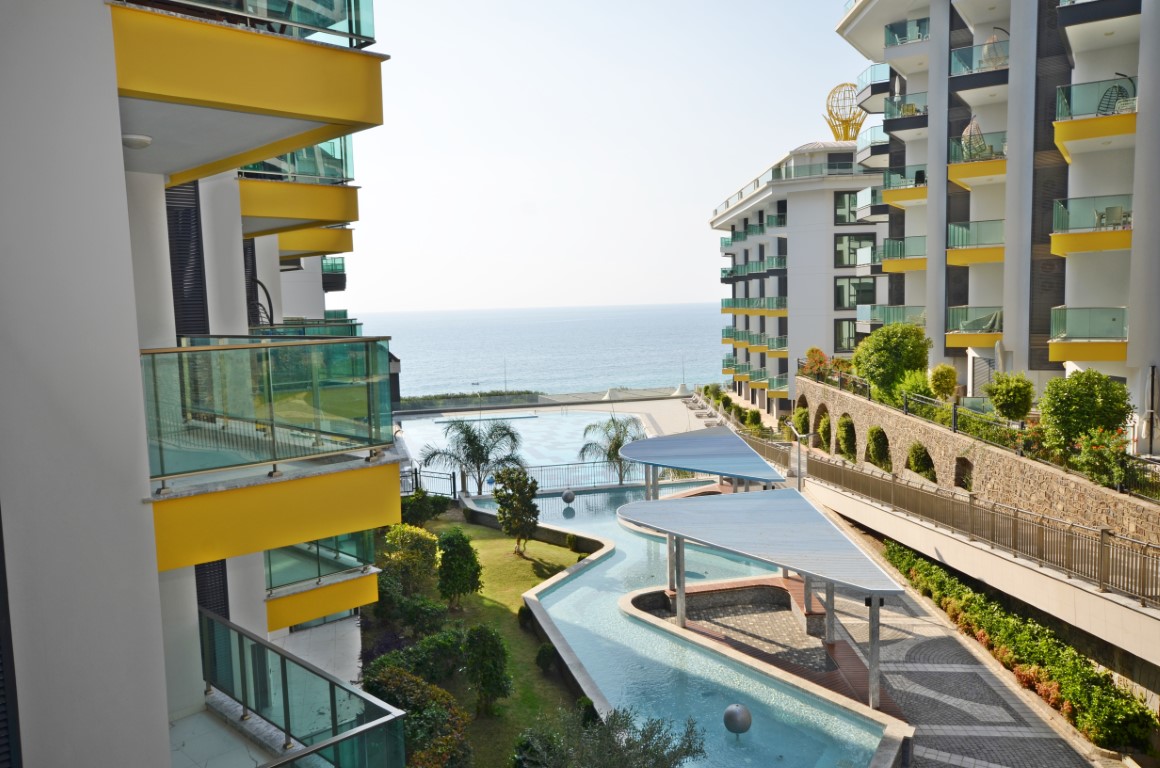 Kargıcak beachfront luxury apartment