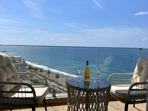 Mahmutlar Seafront Furnished Apartment