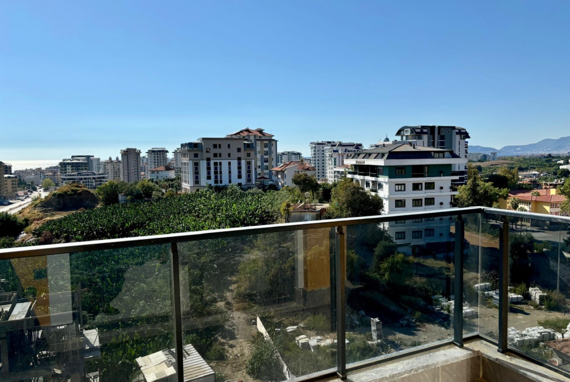 Mahmutlar corner apartment sale