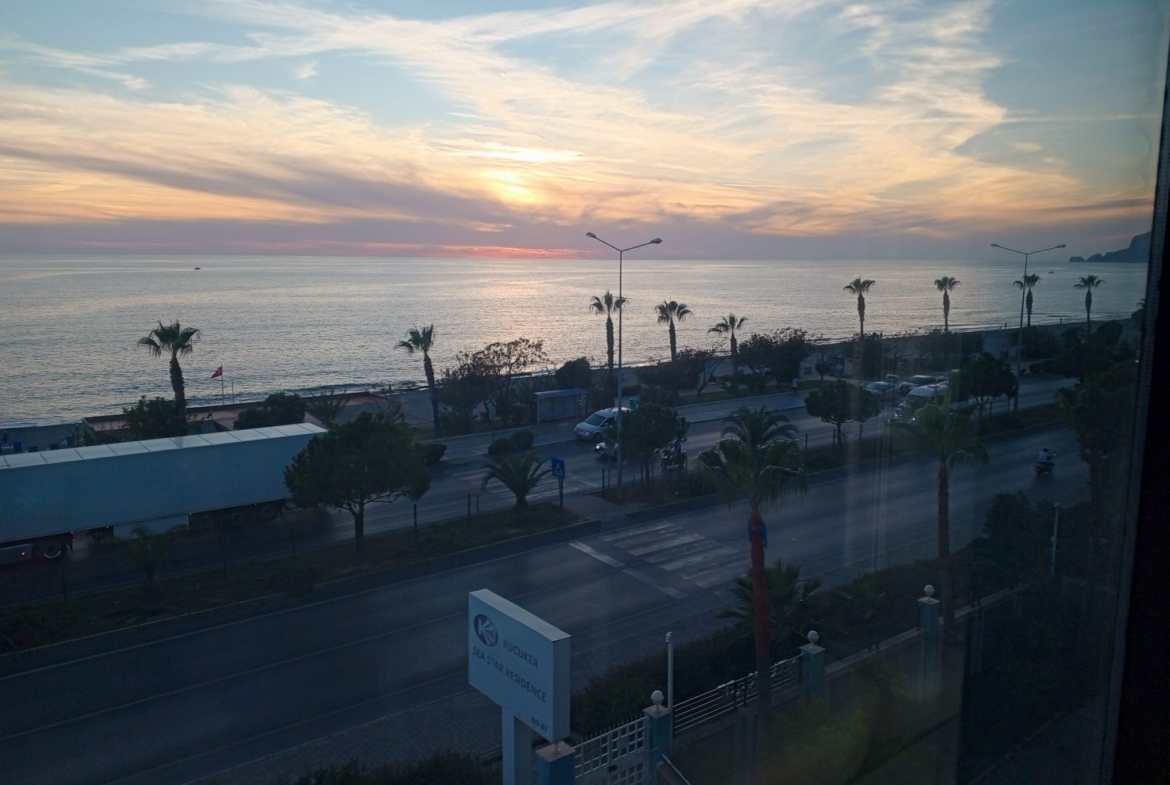 Kestel seafront apartment sale