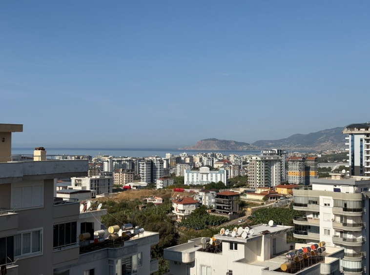 Mahmutlar sea and castle view apartment