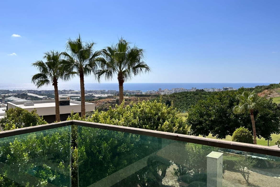 Private pool villa for sale in Kargicak