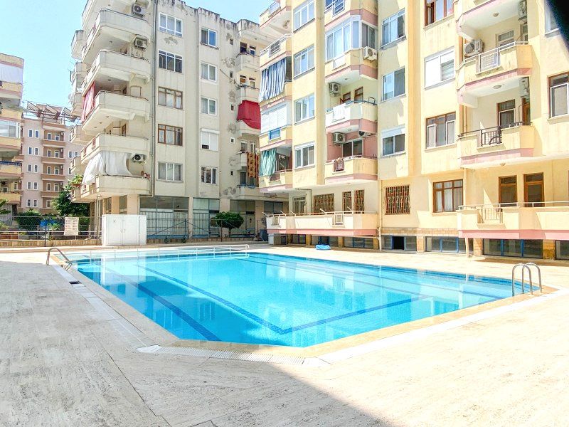 Mahmutlar 3 bedroom apartment for sale
